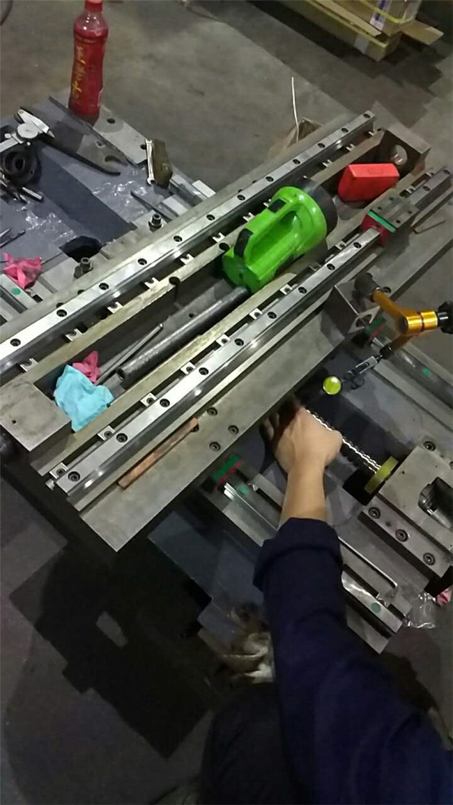 凱恩利46標準排刀機(X、Z軸結(jié)構(gòu)) 